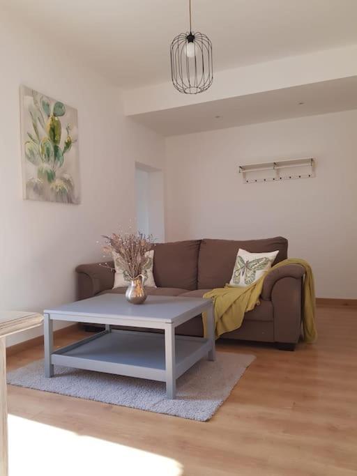 Piso- Huesca Capital - With Elevator Apartment Ngoại thất bức ảnh